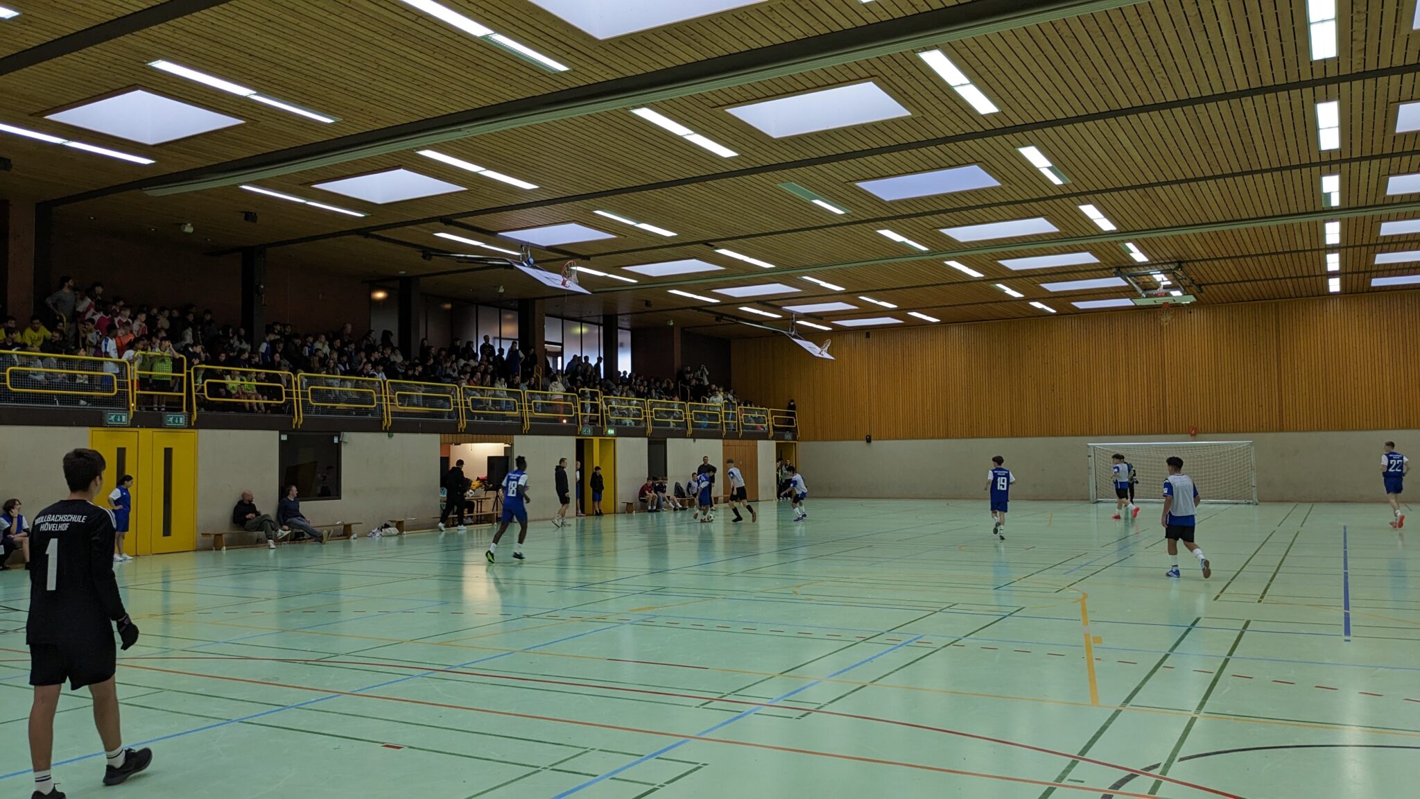Großes Fußballturnier