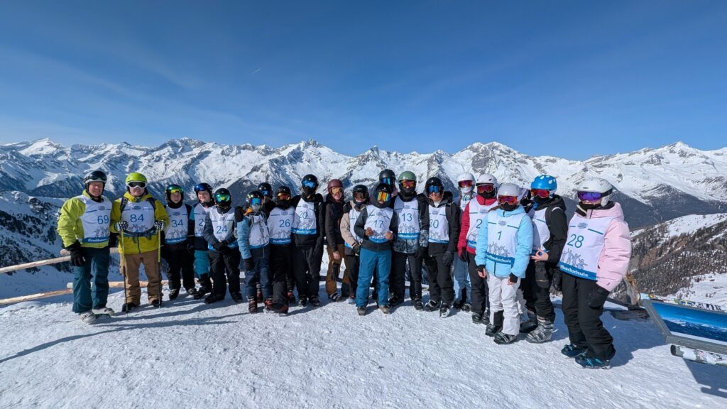 Sonnige Skifahrt nach Südtirol